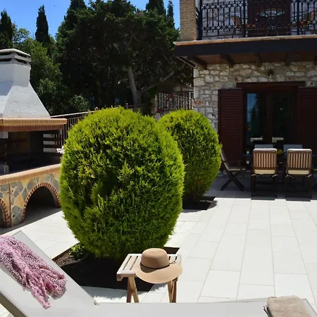 Villa Julieta Stone Antipata